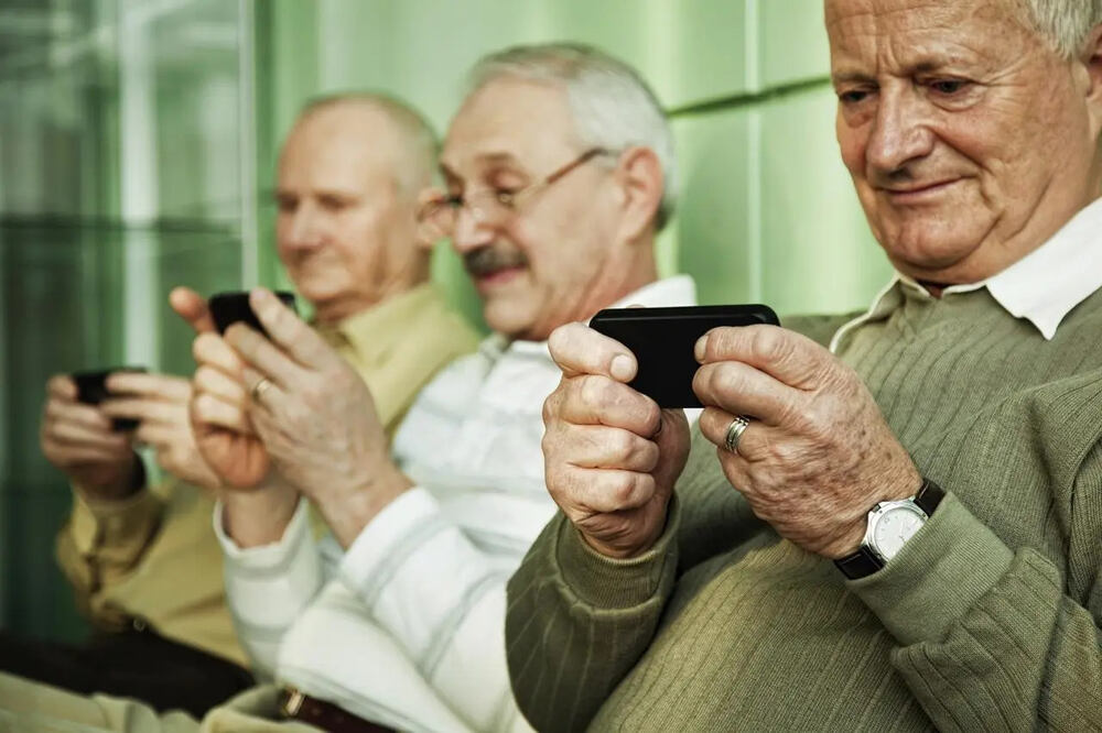 Best Unlimited Data Plan for Tech-Savvy Seniors