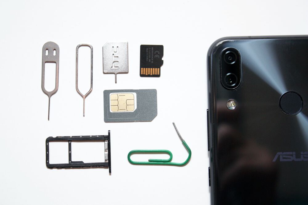 Setting Up Your Dual-SIM Phone 